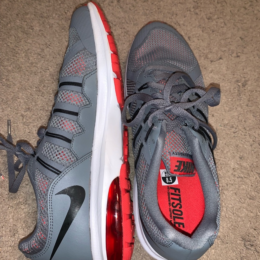 Men’s Nike shoes